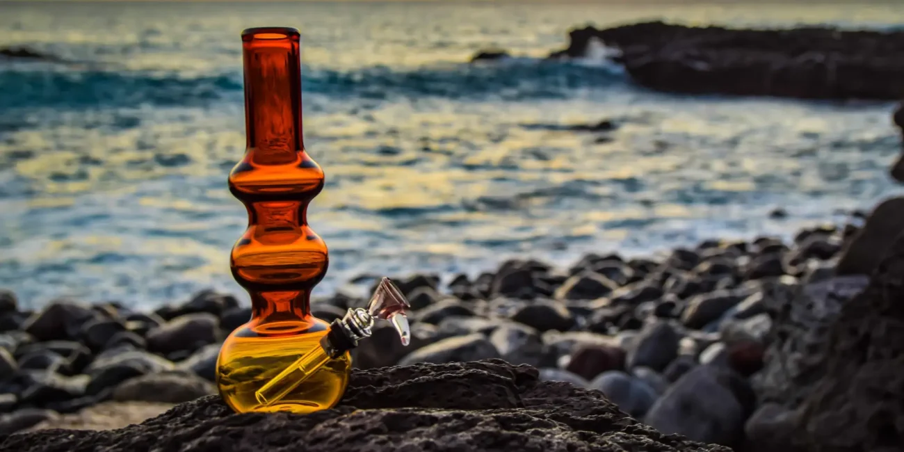 Does Alcohol in a Bong Get You Crossfaded ? What Science and Experts Say